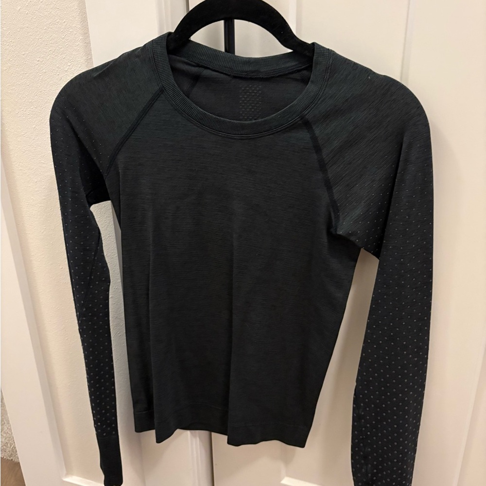 Swiftly Tech Lululemon Gray